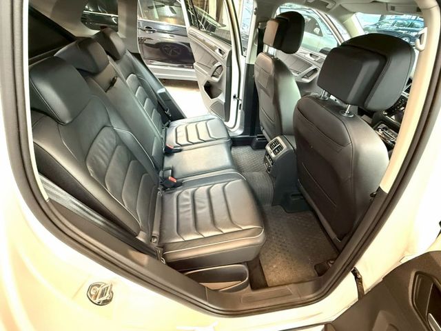 一手車.實跑6萬多公里.全車原鈑件.里程保證.第三方認證.可全額貸款.強力過件  第13張相片