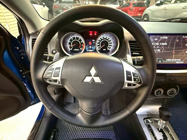 全車原鈑件.第三方認證.里程保證.天窗.導航.捯車影像.可全額貸款.強力過件  第14張相片