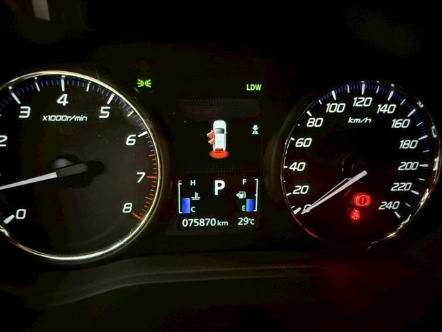 正7人座.原鈑件.實跑7萬多.第三方認證ACC跟車.盲點.導航可全額貸款.強力過件  第15張相片