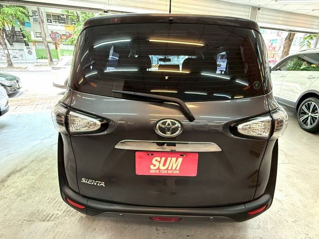 7人座.實跑3萬6公里.原鈑件.第三方認證.定速.導航.可全額貸款.強力過件  第5張相片