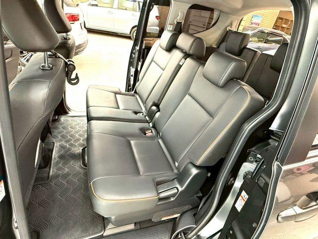 7人座.實跑3萬6公里.原鈑件.第三方認證.定速.導航.可全額貸款.強力過件  第10張相片