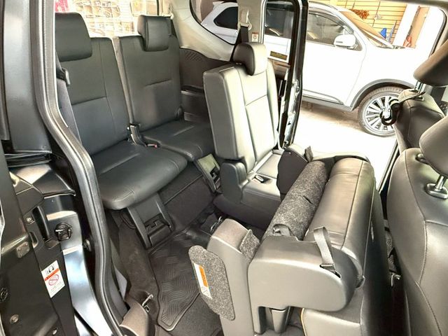 7人座.實跑3萬6公里.原鈑件.第三方認證.定速.導航.可全額貸款.強力過件  第14張相片