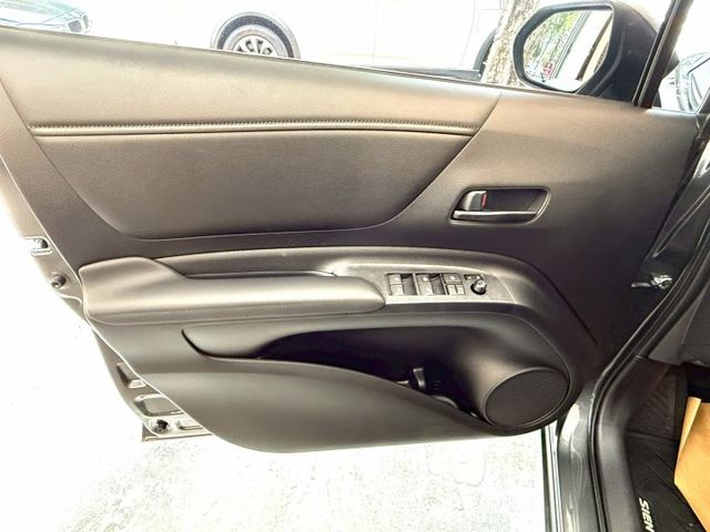 7人座.實跑3萬6公里.原鈑件.第三方認證.定速.導航.可全額貸款.強力過件  第19張相片