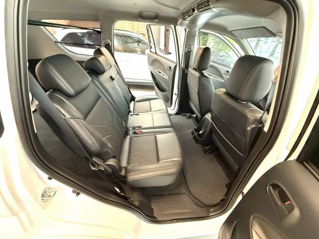 全車原鈑件.第三方認證.定速.後座出風口.導航.可全額貸款.強力過件.  第11張相片