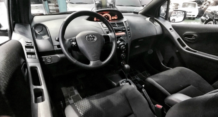 2009年 Yaris S版  第6張相片