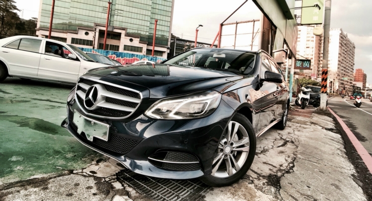 2014 E250 estate 旅行車  第1張相片