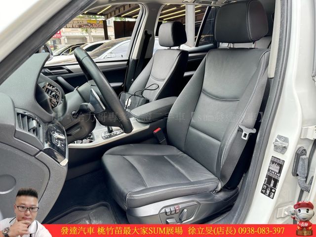 BMW X3 20D 2017年 2.0 白 8260 TCBU  第5張相片