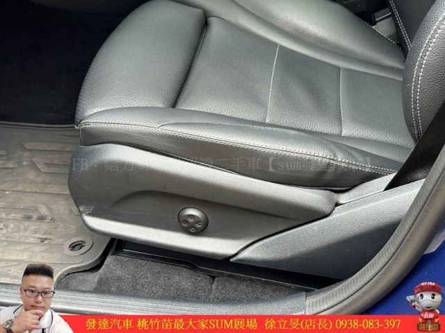 BENZ GLC300 COUPE 油電 2019年 2.0 深藍 8678  第6張相片