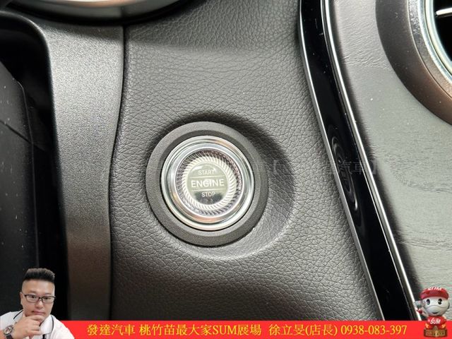 BENZ GLC300 COUPE 油電 2019年 2.0 深藍 8678  第13張相片