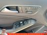 BENZ GLA200 CDI 2015年 2.1 深灰 6833 TCBU  第5張縮圖