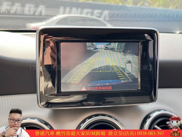 BENZ GLA200 CDI 2015年 2.1 深灰 6833 TCBU  第12張相片
