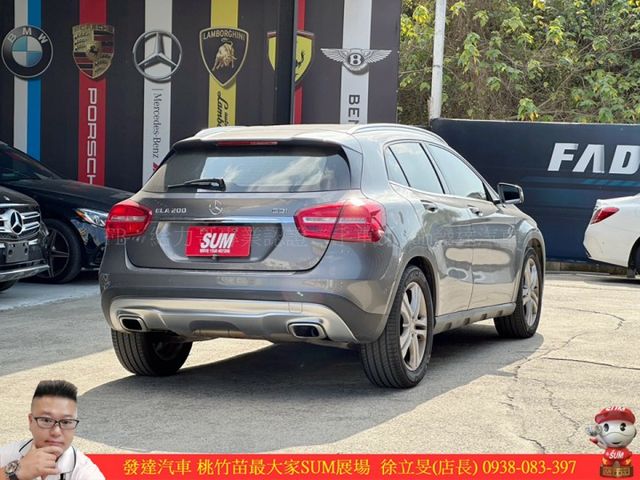 BENZ GLA200 CDI 2015年 2.1 深灰 6833 TCBU  第13張相片