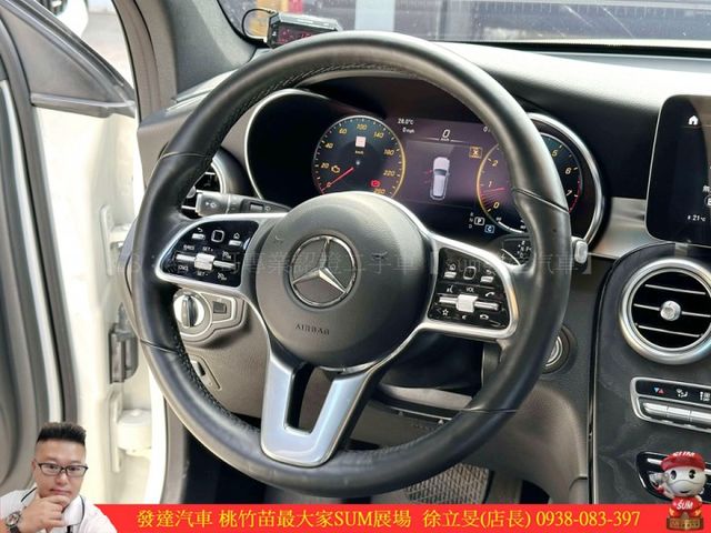 BENZ GLC300 4MATIC 2019年 2.0 白 8089  第9張相片