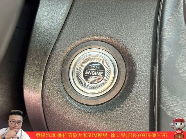 BENZ GLC300 4MATIC 2019年 2.0 白 8089  第13張相片