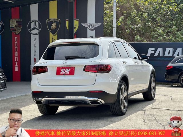 BENZ GLC300 4MATIC 2019年 2.0 白 8089  第19張相片