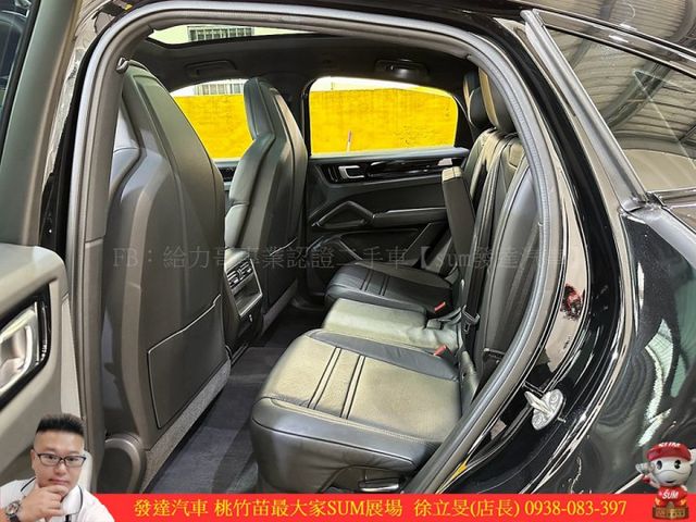 PORSCHE CAYENNE COUPE 2021年2 黑 #3194 9975  第5張相片