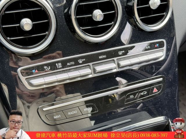 BENZ C200 2018年 1.5 黑 8368  第13張相片
