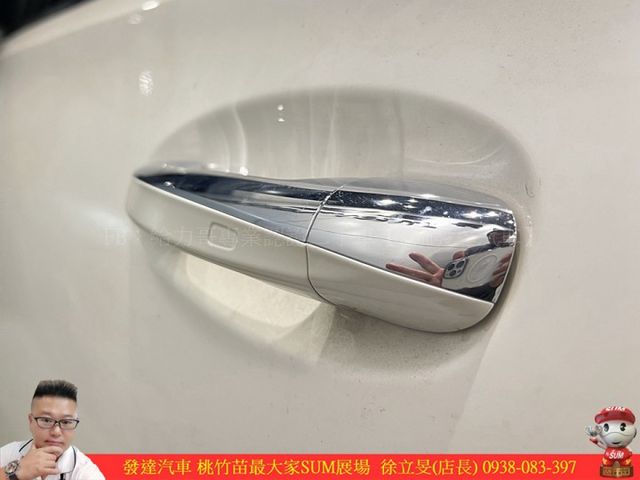 BENZ AMG GLE53 4MATIC 油電 2020年 3.0 白 9999  第3張相片