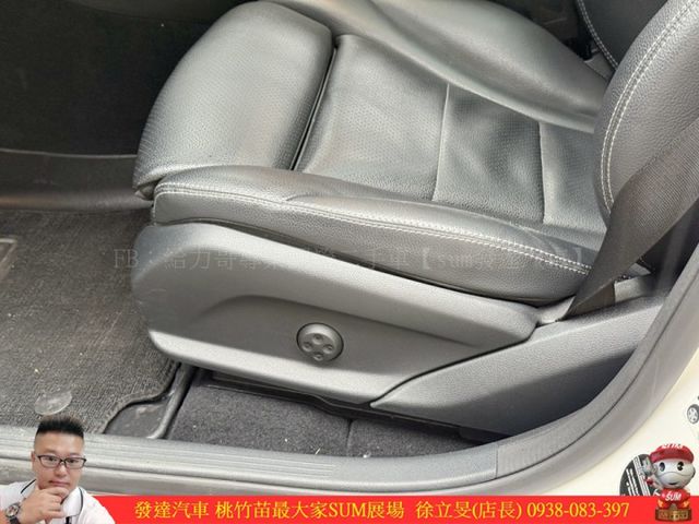 BENZ GLC300 AMG 2020年 2.0 白 8866  第8張相片