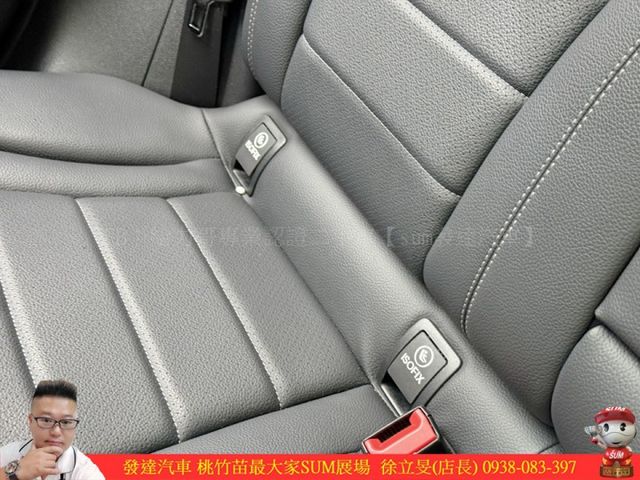 BENZ GLC300 AMG 2020年 2.0 白 8866  第12張相片