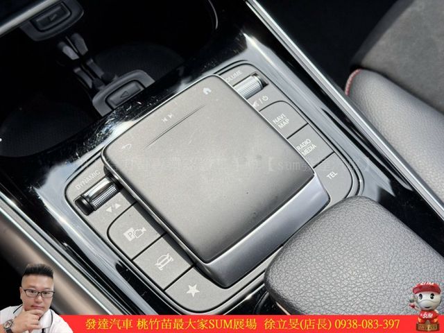 BENZ GLA250 4MATIC 2020年 2.0 白 3758  第16張相片