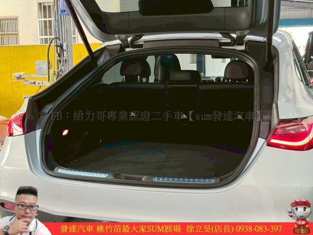 BENZ GLC300 COUPE PDD 2023年12月 2.0 銀  #4782  第16張相片