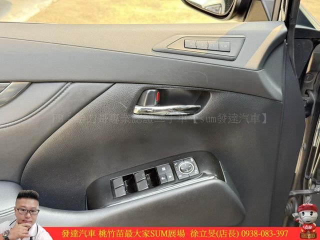 LEXUS LM300H 油電 2021年 2.5 黑 9386  第11張相片