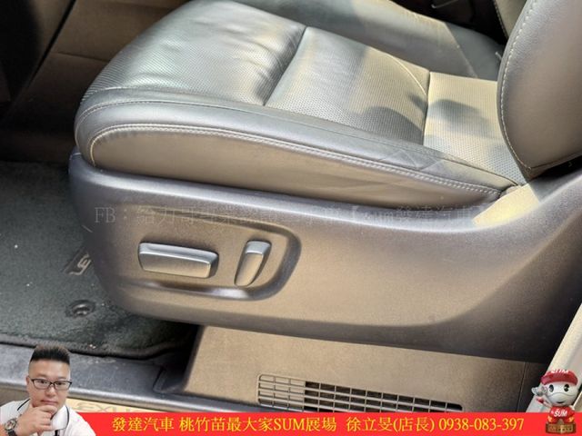 LEXUS LM300H 油電 2021年 2.5 黑 9386  第13張相片