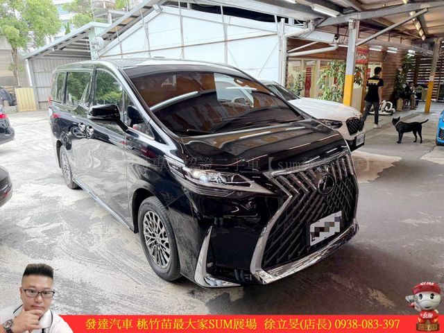 LEXUS LM300H 油電 四人座 2021年 2.5 黑 2727  第2張相片