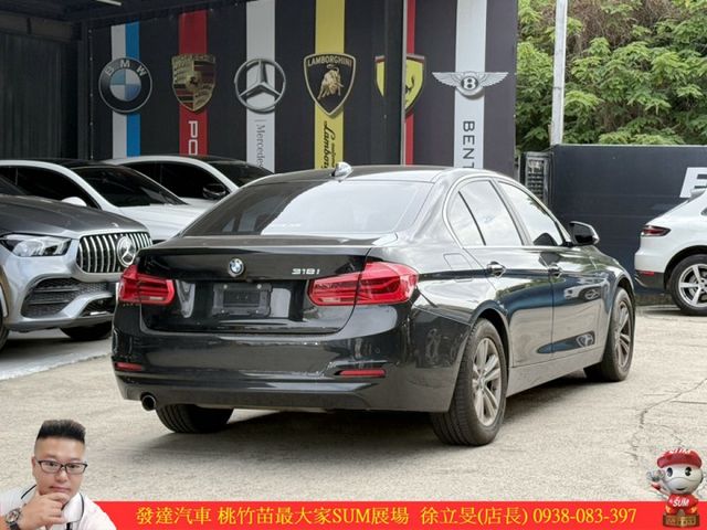BMW 318I 2018年 1.5 黑 5051  第16張相片