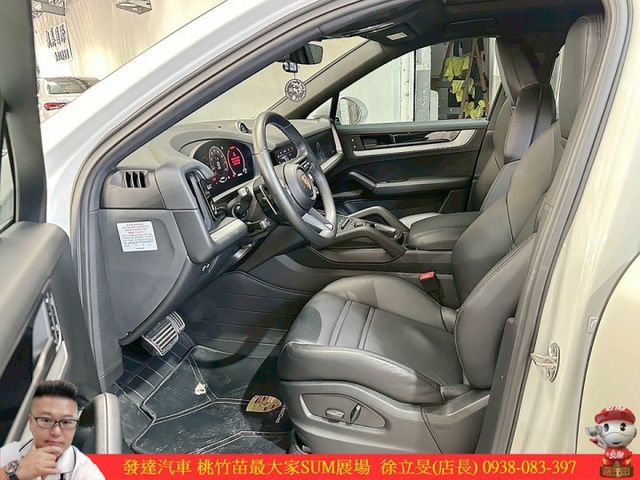 PORSCHE CAYENNE COUPE 2024年 3.0 白 3888  第6張相片
