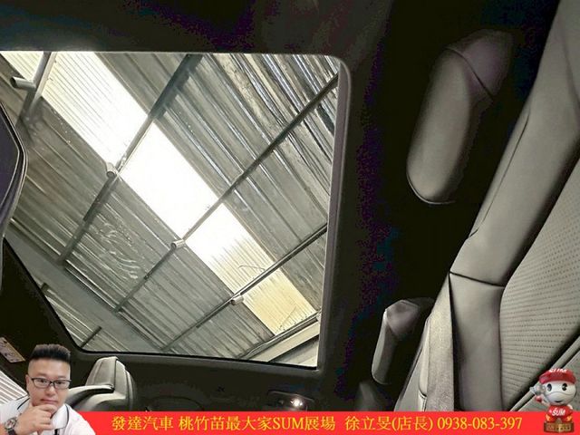 PORSCHE CAYENNE COUPE 2024年 3.0 白 3888  第8張相片