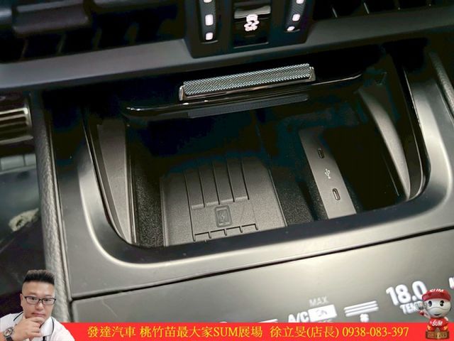 PORSCHE CAYENNE COUPE 2024年 3.0 白 3888  第16張相片