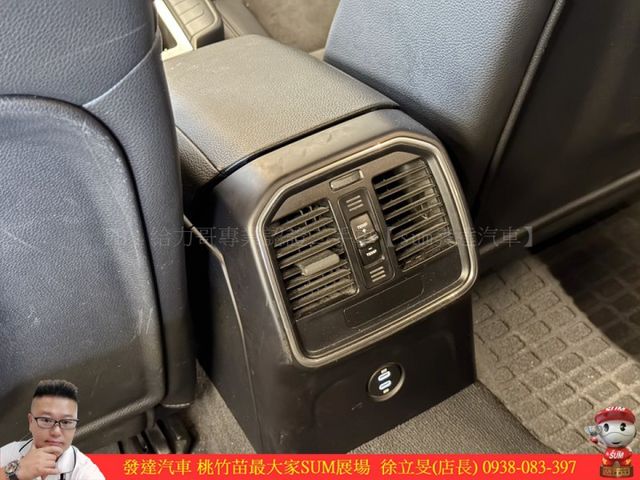 PORSCHE MACAN 2020年 2.0 白 0890  第9張相片