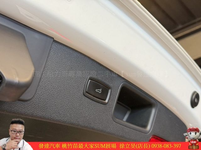 PORSCHE MACAN 2020年 2.0 白 0890  第15張相片