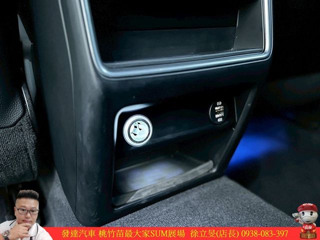 PORSCHE CAYENNE 2018年 黑 #5984  第12張相片
