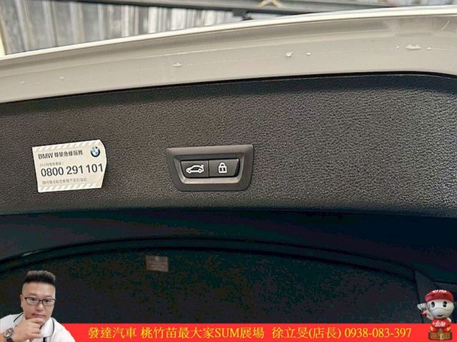 BMW X4 20I 2018年 2.0 白 7772  第15張相片