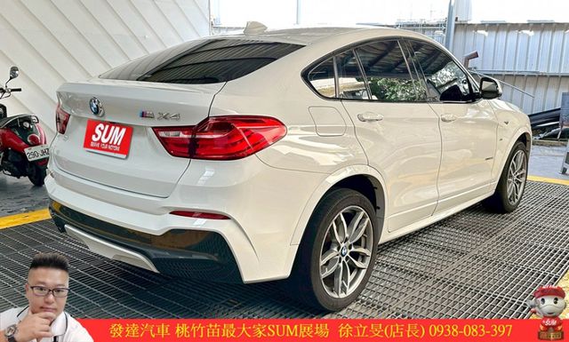 BMW X4 20I 2018年 2.0 白 7772  第16張相片