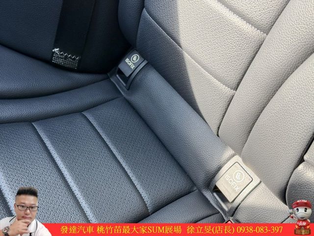 BENZ C300 2015年 2.0 黑 0988  第12張相片