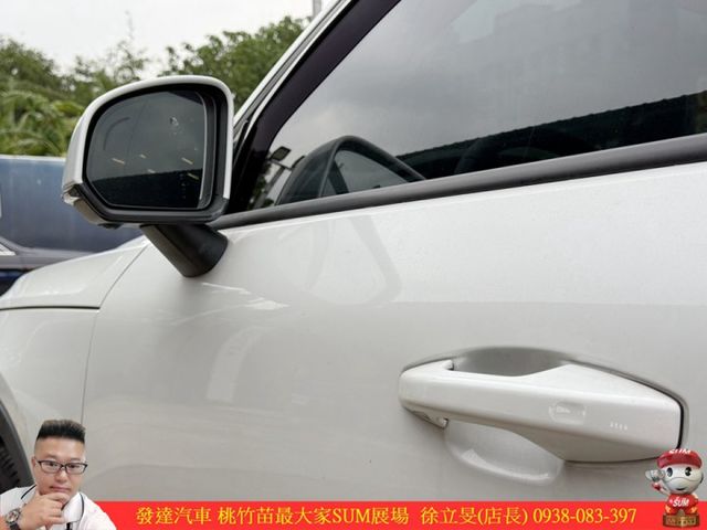 VOLVO XC40 2023年 1.5 白 1200  第3張相片