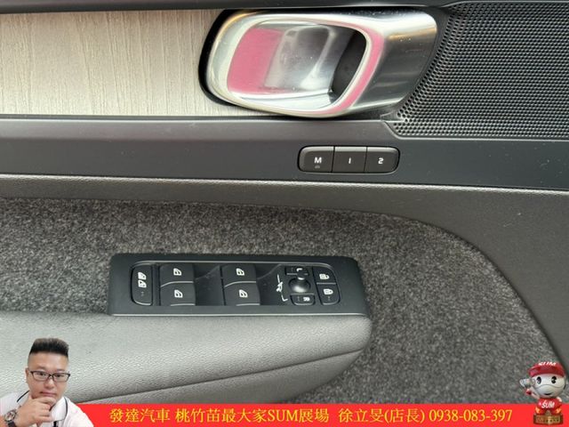 VOLVO XC40 2023年 1.5 白 1200  第6張相片