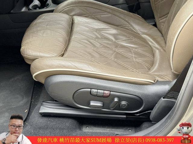 MINI COOPER COUNTRY 2018年 1.5 銀黑 1919  第6張相片