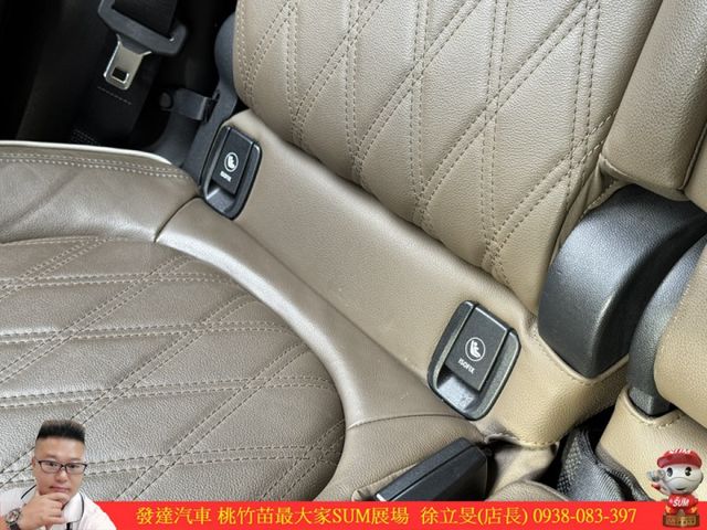 MINI COOPER COUNTRY 2018年 1.5 銀黑 1919  第10張相片