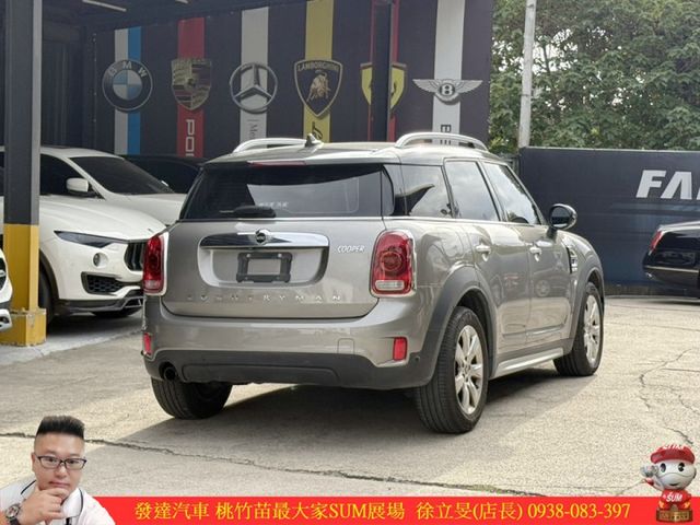 MINI COOPER COUNTRY 2018年 1.5 銀黑 1919  第14張相片