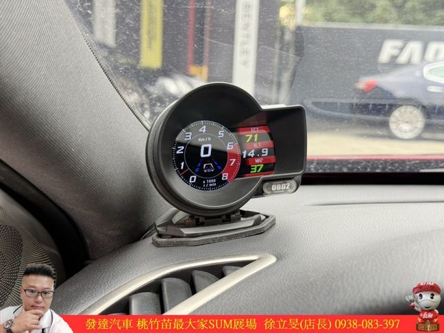 BENZ A180 2016年 1.6 紅 1318 順  第14張相片