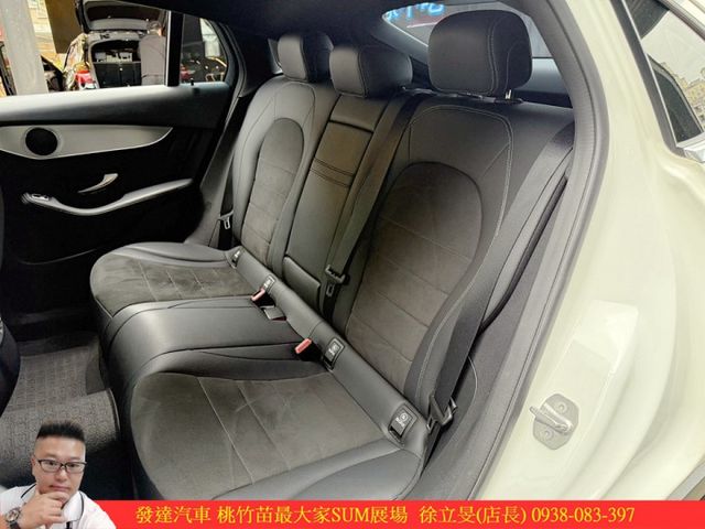 BENZ GLC250 4MATIC 2018年 2.0 白 7388  第5張相片