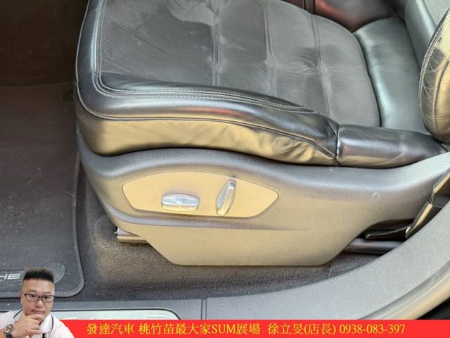 PORSCHE CAYENNE白金版 2017年 2.0 黑 9876 附順  第7張相片