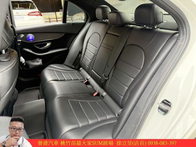 BENZ C300 2019年 2.0 白黑 7658  第6張相片