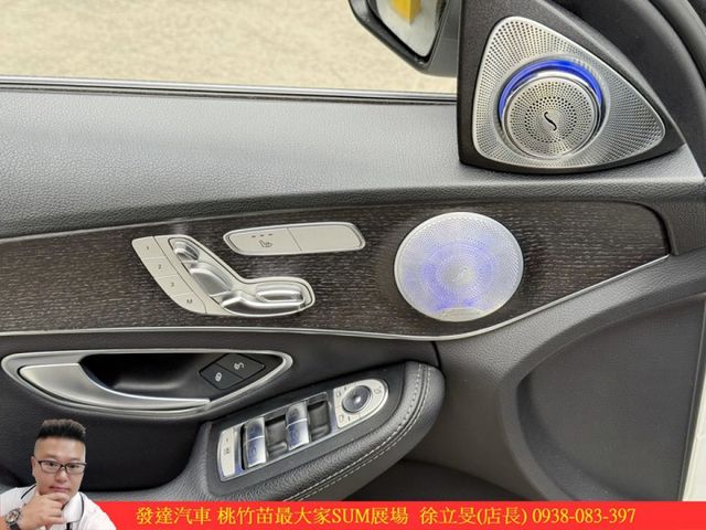 BENZ C300 2019年 2.0 白黑 7658  第7張相片