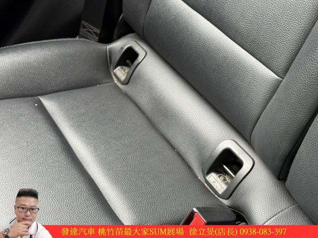 BENZ GLA250 2016年 2.0 白 0109 TCBU  第12張相片